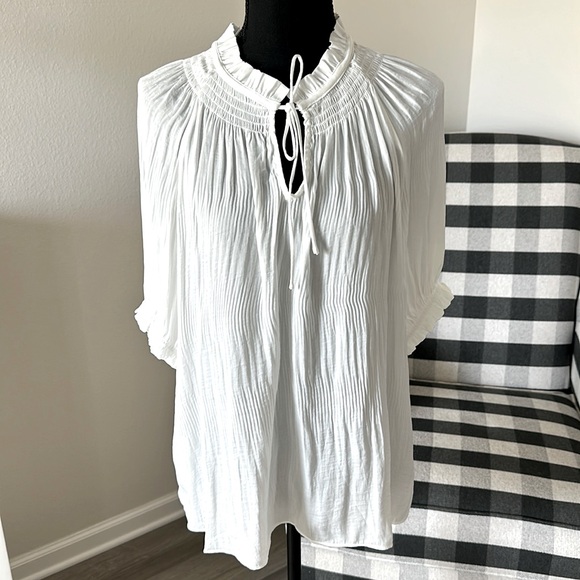 Rachel Zoe Tops - Rachel Zoe - the perfect white blouse